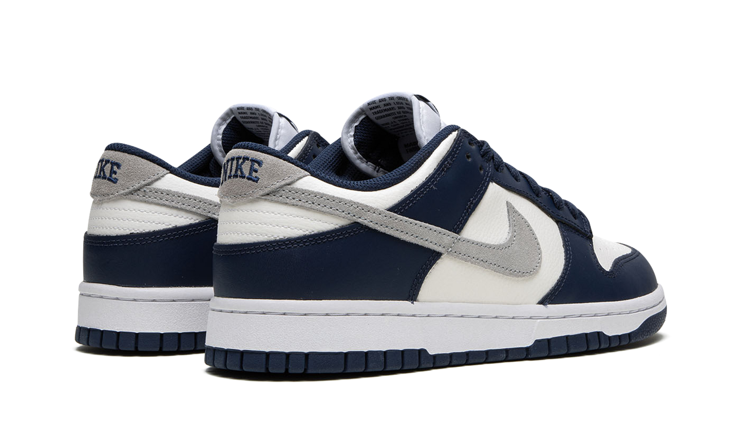 Dunk Low  Navy / White / Grey