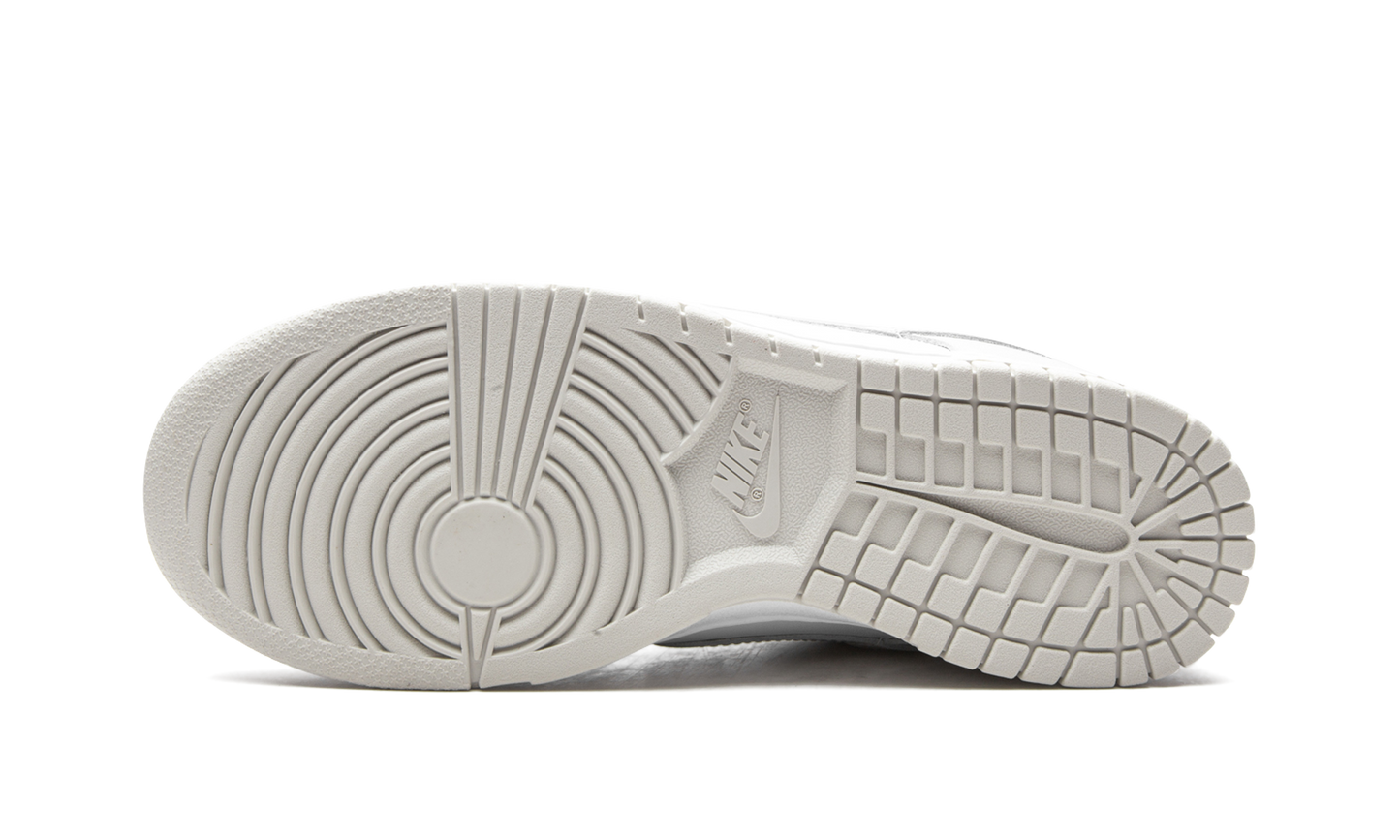 DUNK LOW WMNS  Photon Dust
