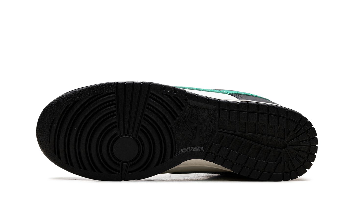 Dunk Low WMNS  Celtics