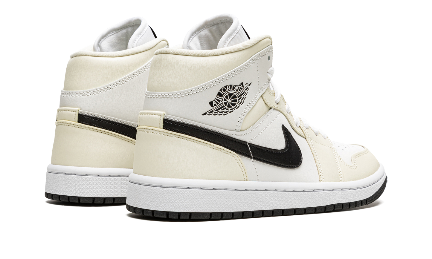 AIR JORDAN 1 MID WMNS  Coconut Milk