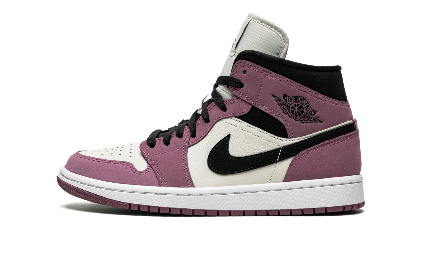 AIR JORDAN 1 MID SE WMNS  Berry Pink