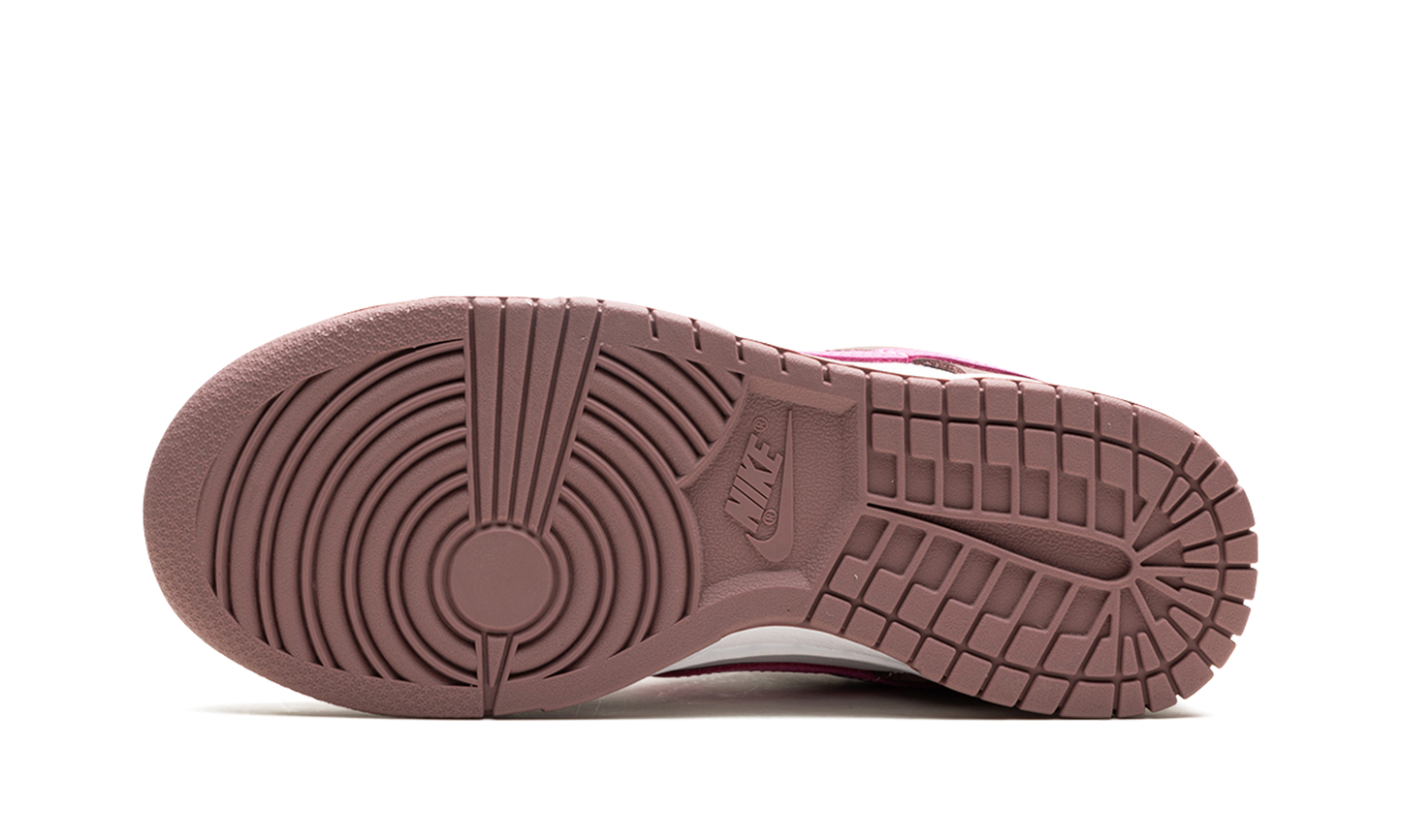 DUNK LOW WMNS  Smokey Mauve