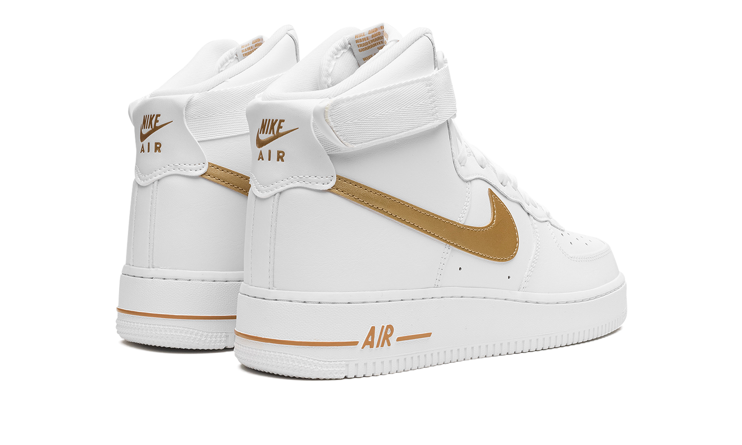 AIR FORCE 1 WMNS  White / Metallic Gold