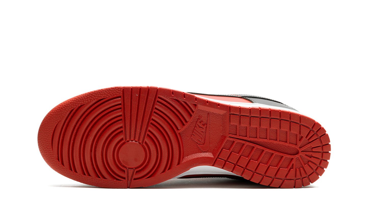 Dunk Low  Mystic Red