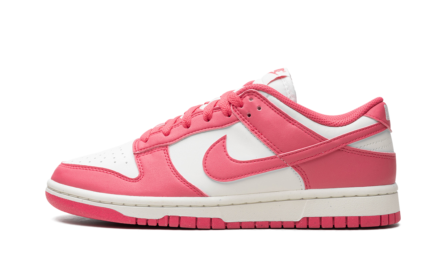 Nike Dunk Low. WMNS  Pink
