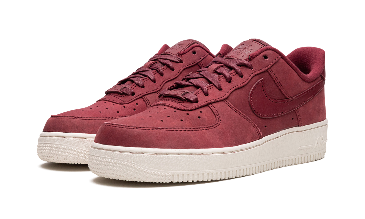 AIR FORCE 1 LO MNS WMNS  Team Red