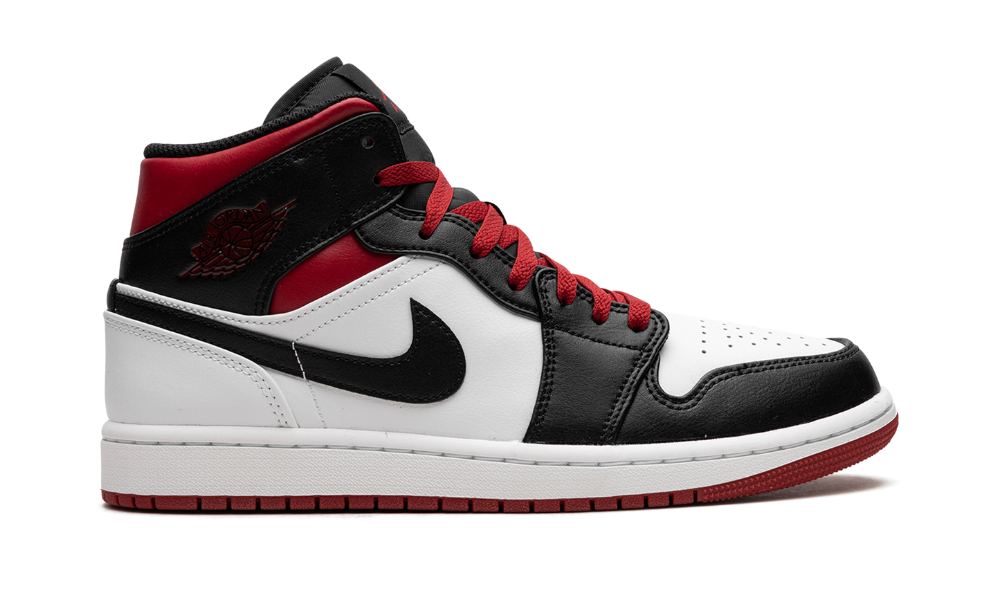 Air Jordan 1 Mid  Gym Red Black Toe