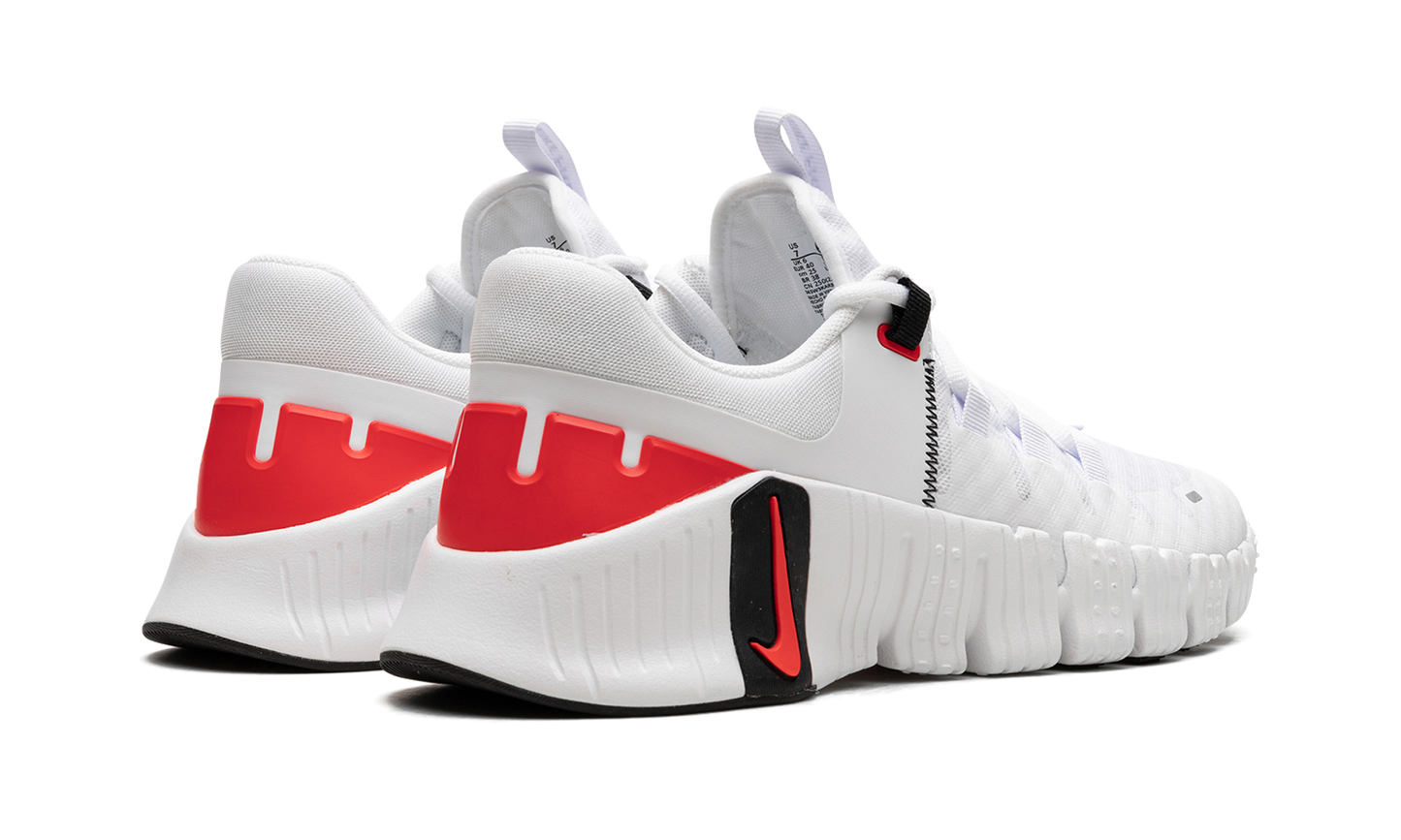 Free Metcon 5  White Bright Crimson