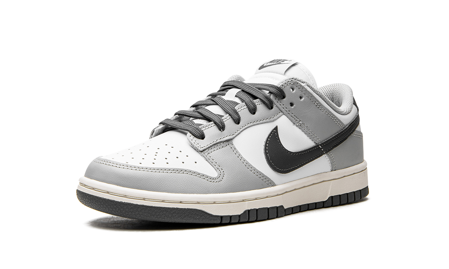 DUNK LO MNS WMNS  Light Smoke Grey