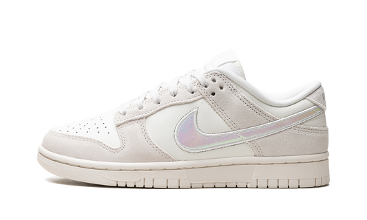 DUNK LOW WMNS  Ridescent Swoosh
