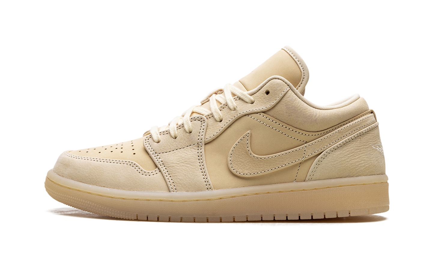 Air Jordan 1 Low SE WMNS  Sand