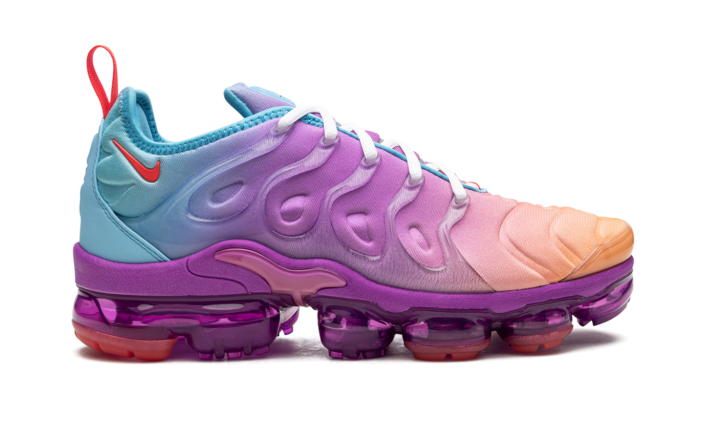 AIR VAPORMAX PLUS WMNS  Multigradient