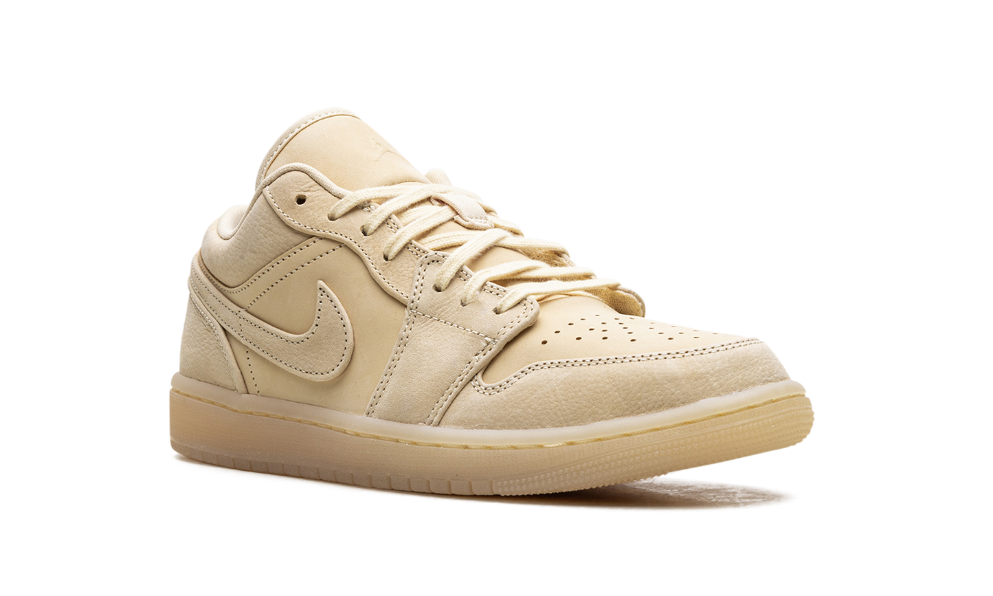 Air Jordan 1 Low SE WMNS  Sand
