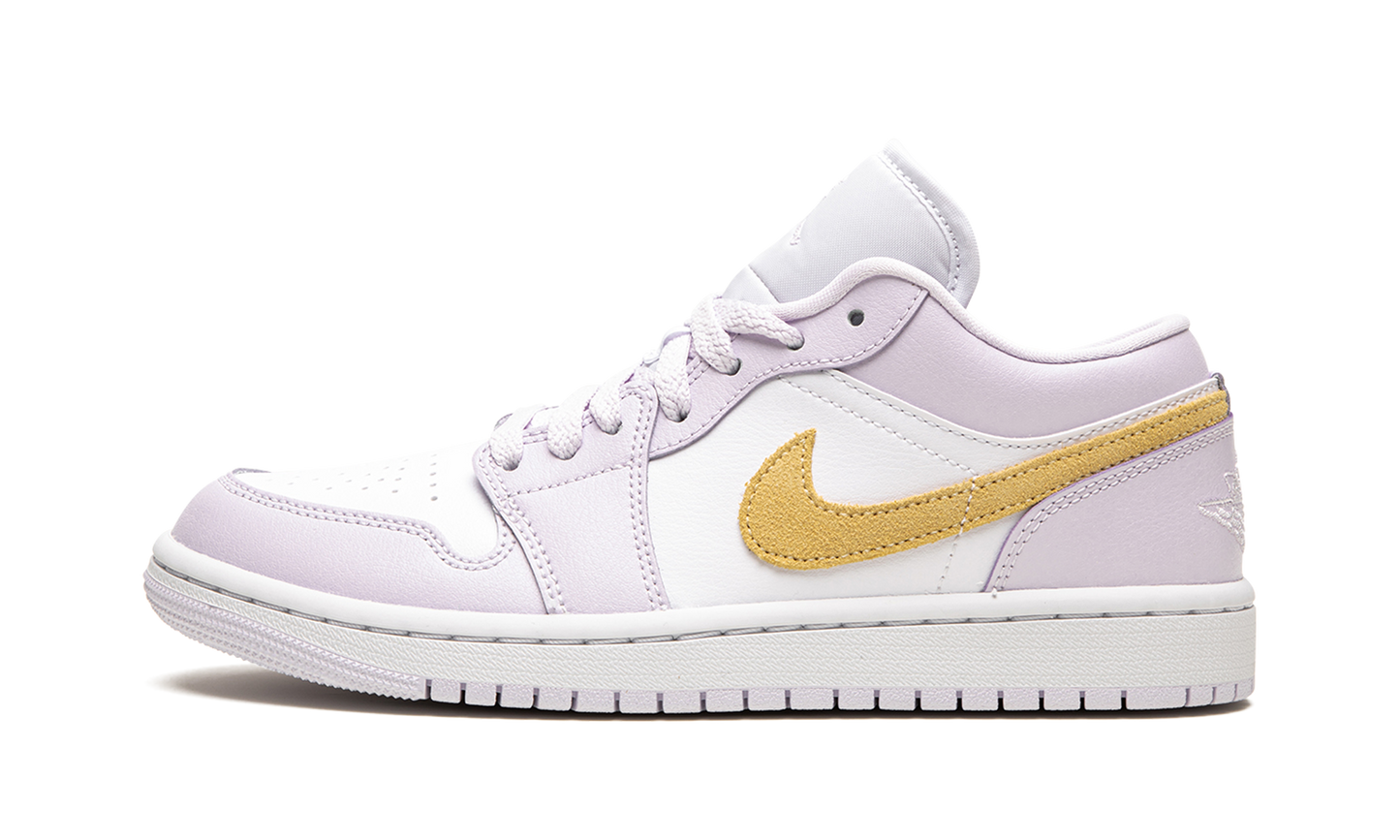 AIR JORDAN 1 LO WMNS  Barely Grape