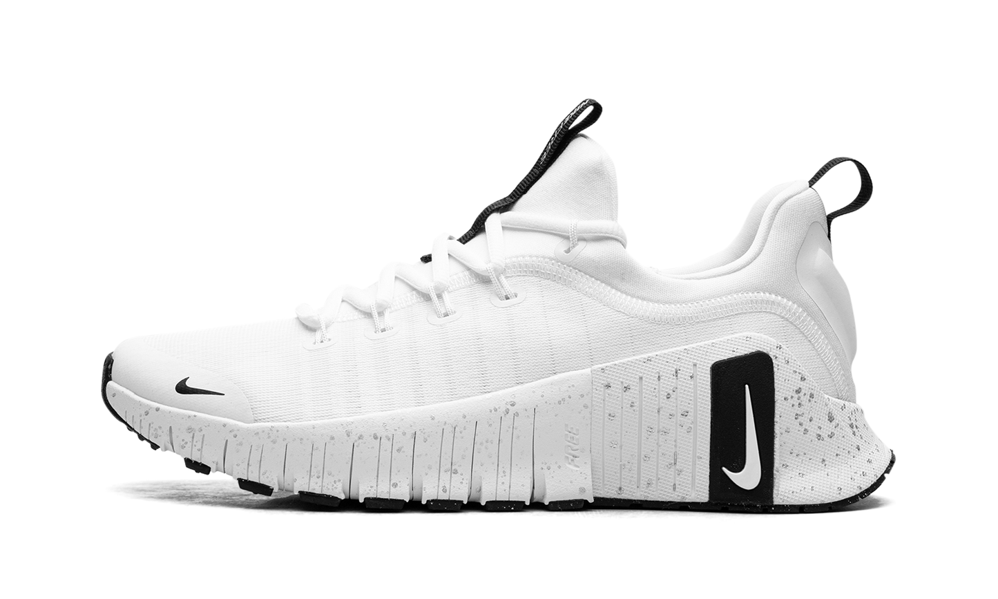 Free Metcon 6 WMNS  White Metallic Silver Light Smoke Grey Black