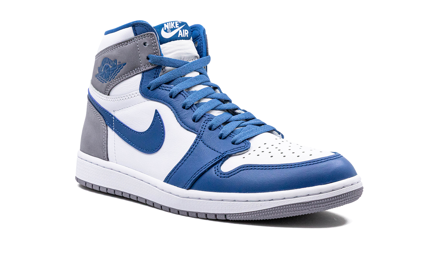 Air Jordan 1 High OG  True Blue