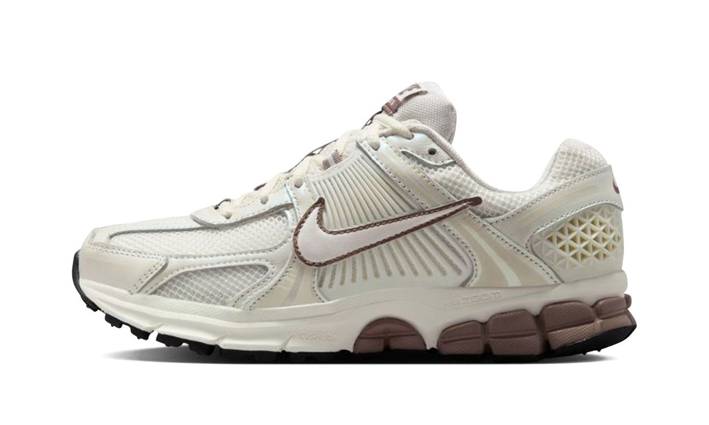 Air Zoom Vomero 5 WMNS  Sail Mink Brown