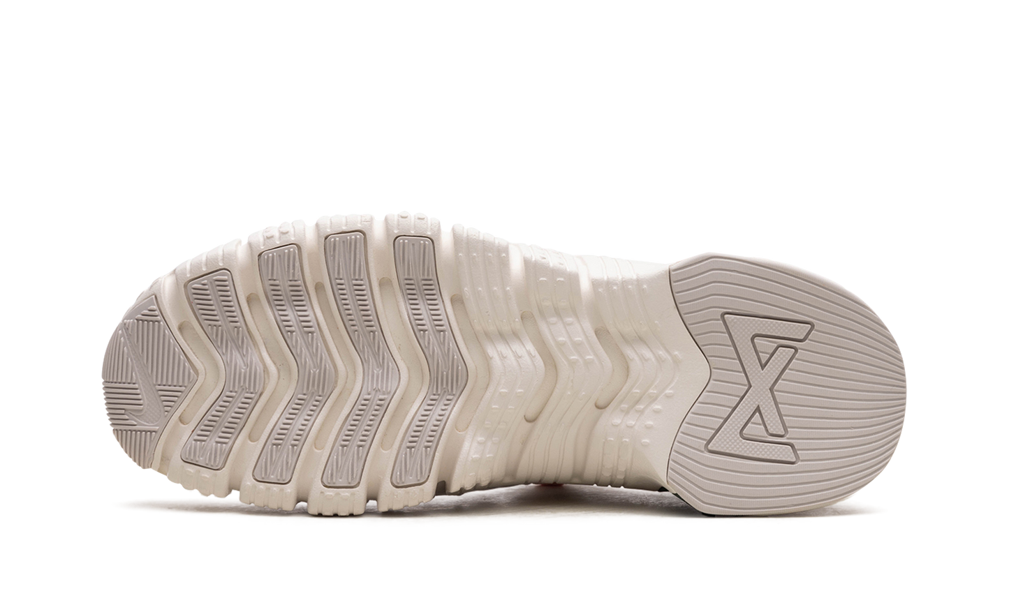 FREE METCON 3 WMNS  All Petals United