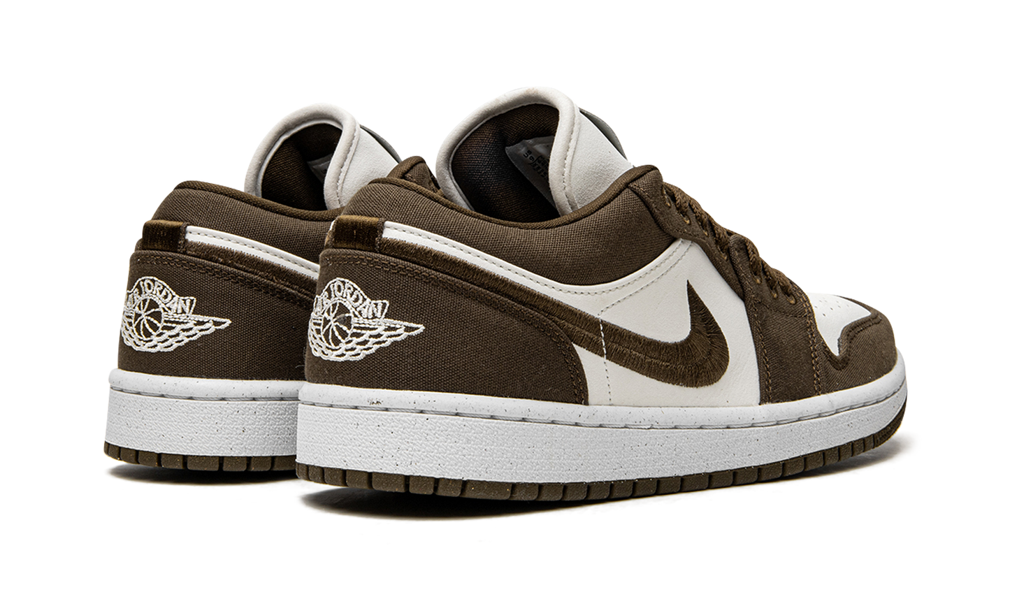 AIR JORDAN 1 LO WMNS  Light Olive