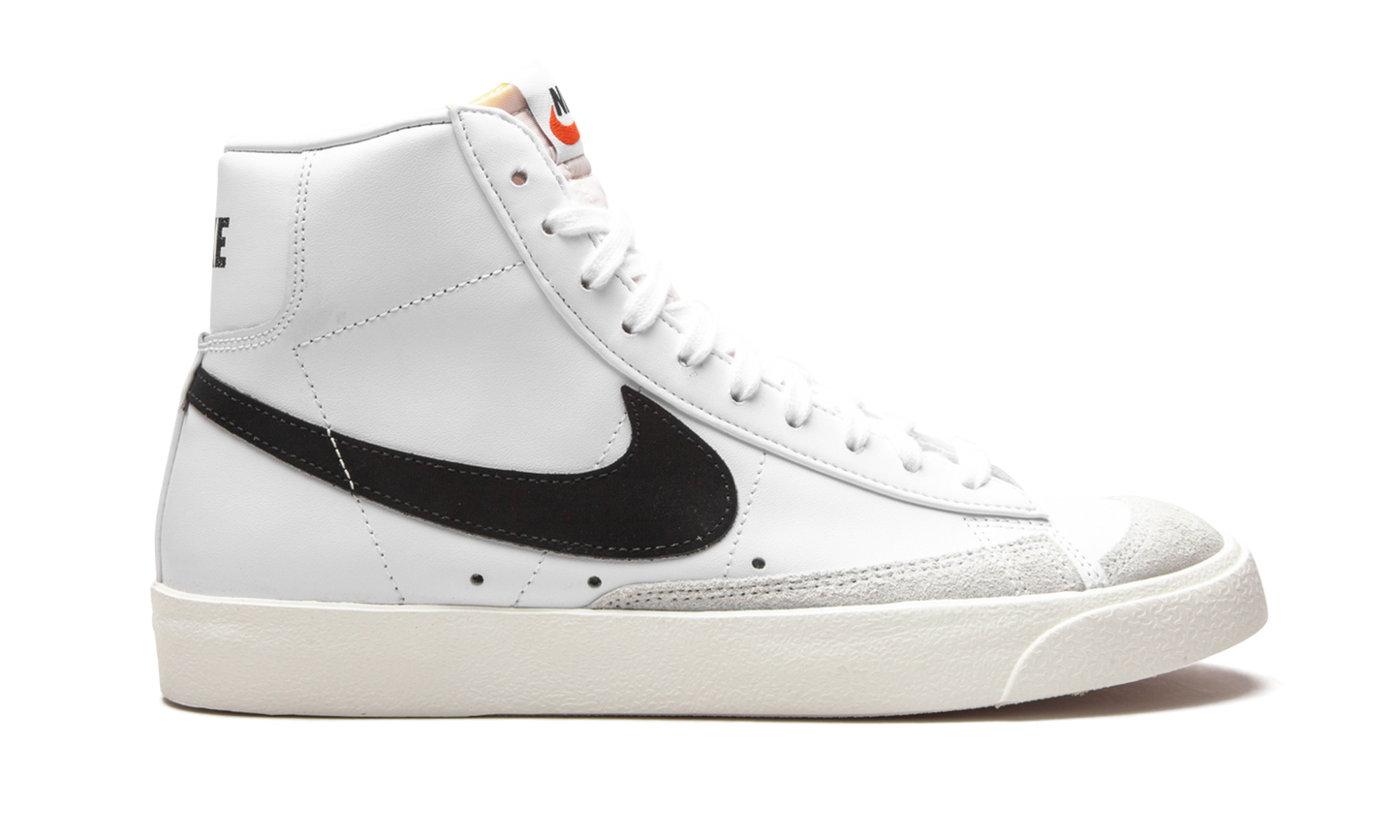 BLAZER MID '77 MNS WMNS  White / Black