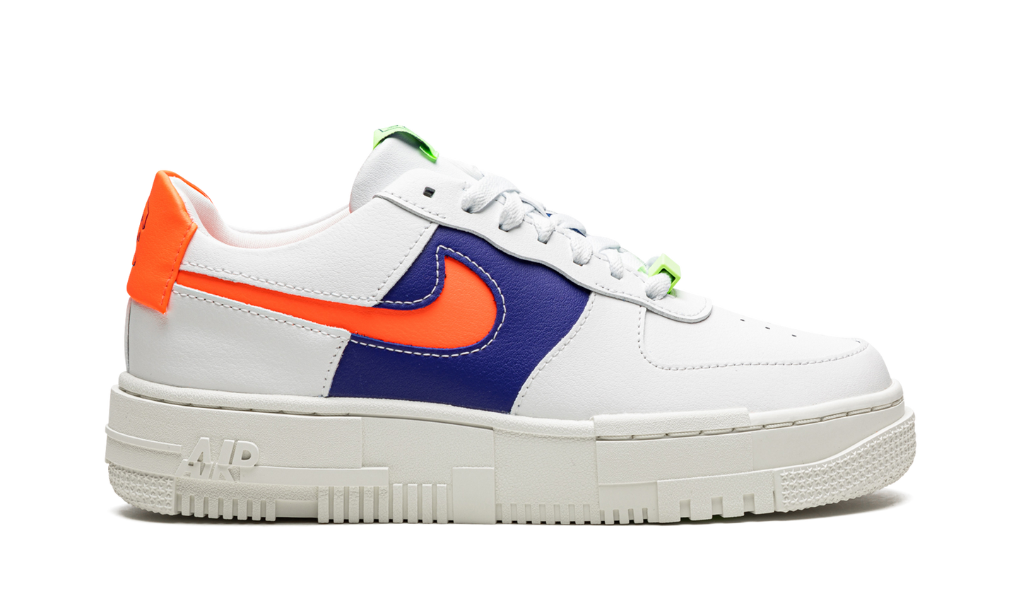 AIR FORCE 1 LO PIXEL MNS WMNS  White Concord Crimson