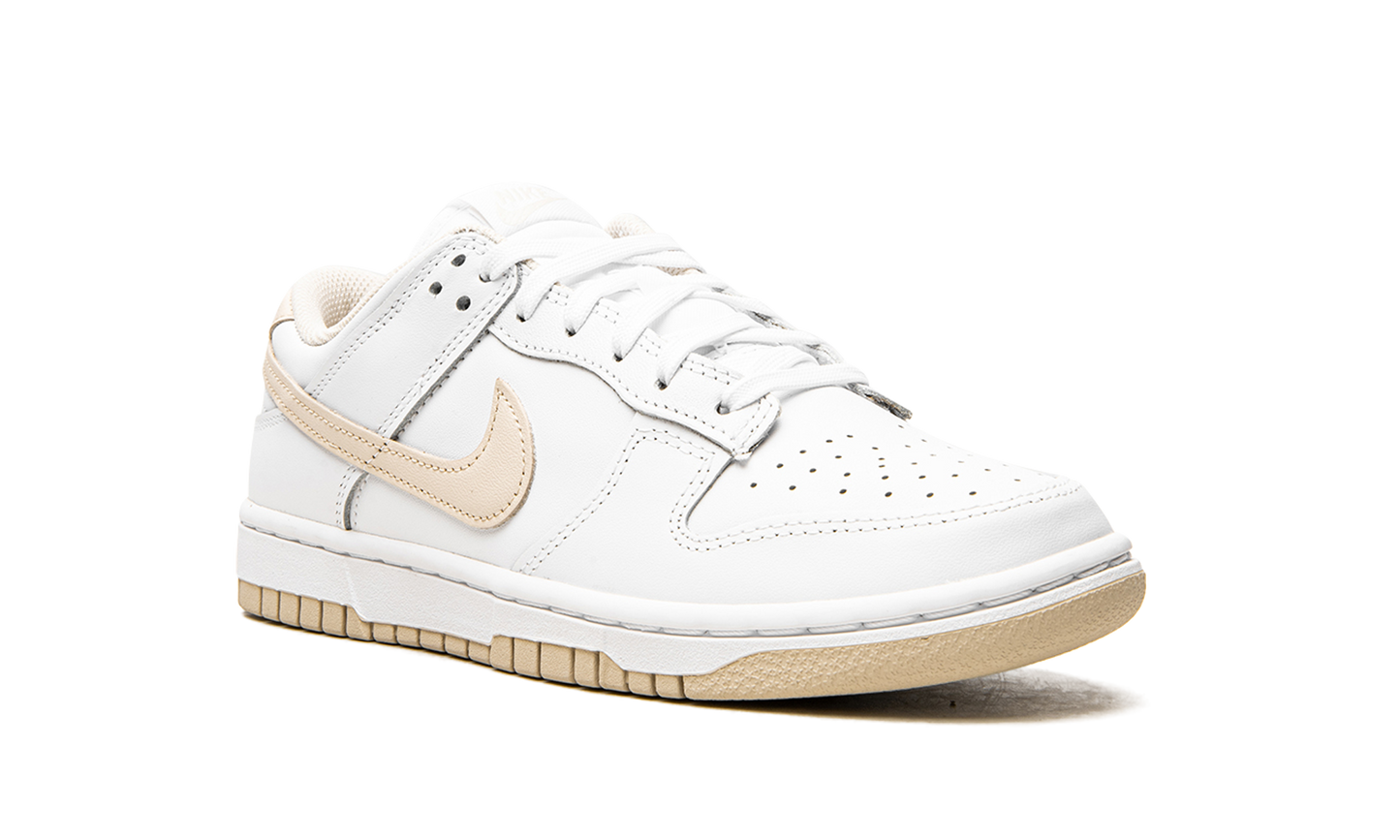 DUNK LO MNS WMNS  Pearl White