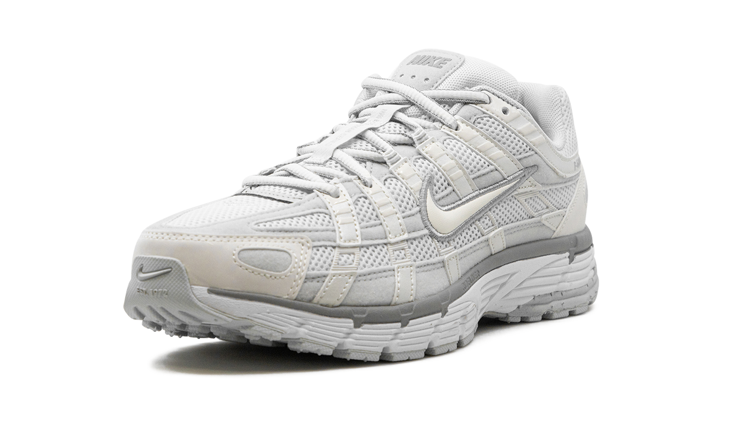 P-6000 WMNS  Summit White Pure Platinum