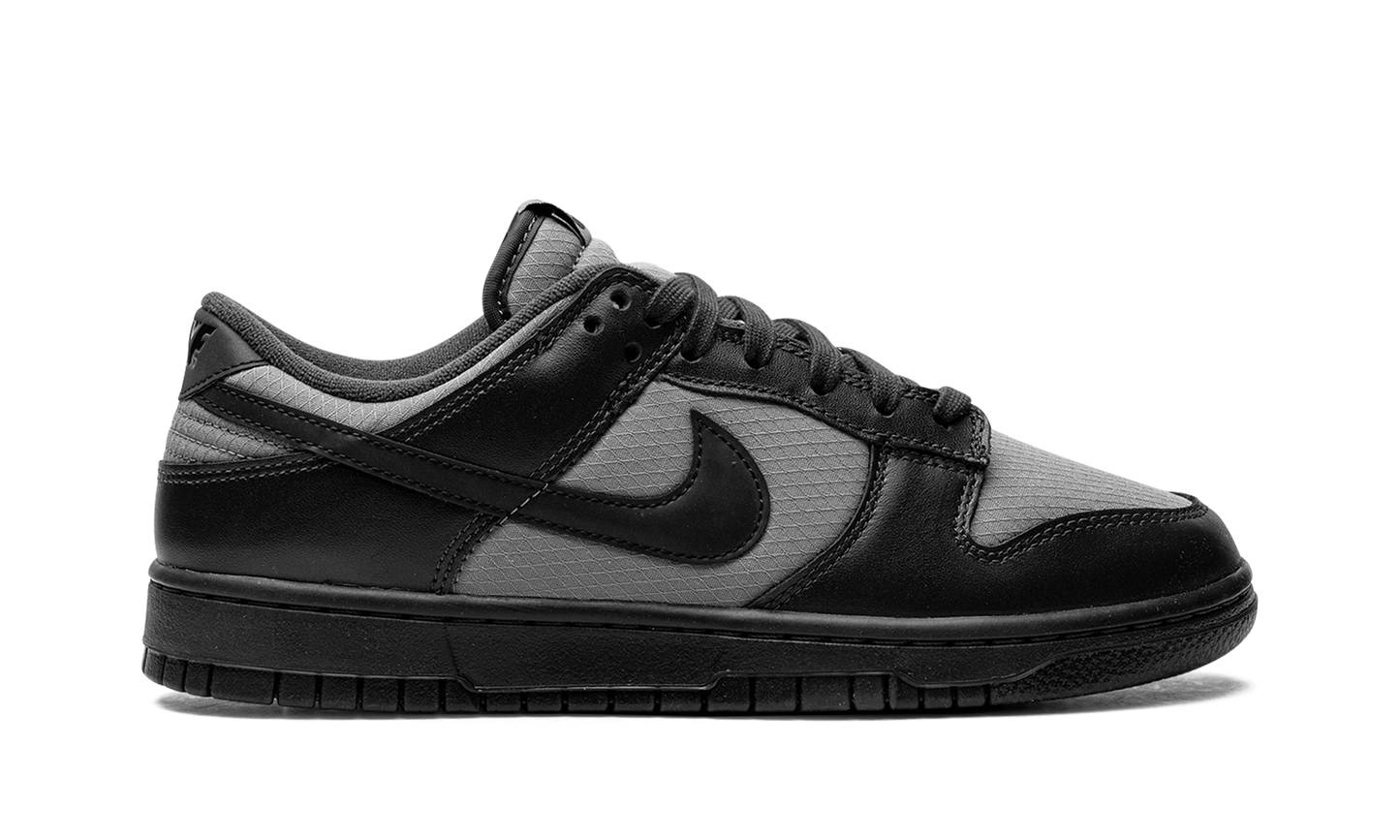 Dunk Low Retro SE  Off Noir Smoke Grey