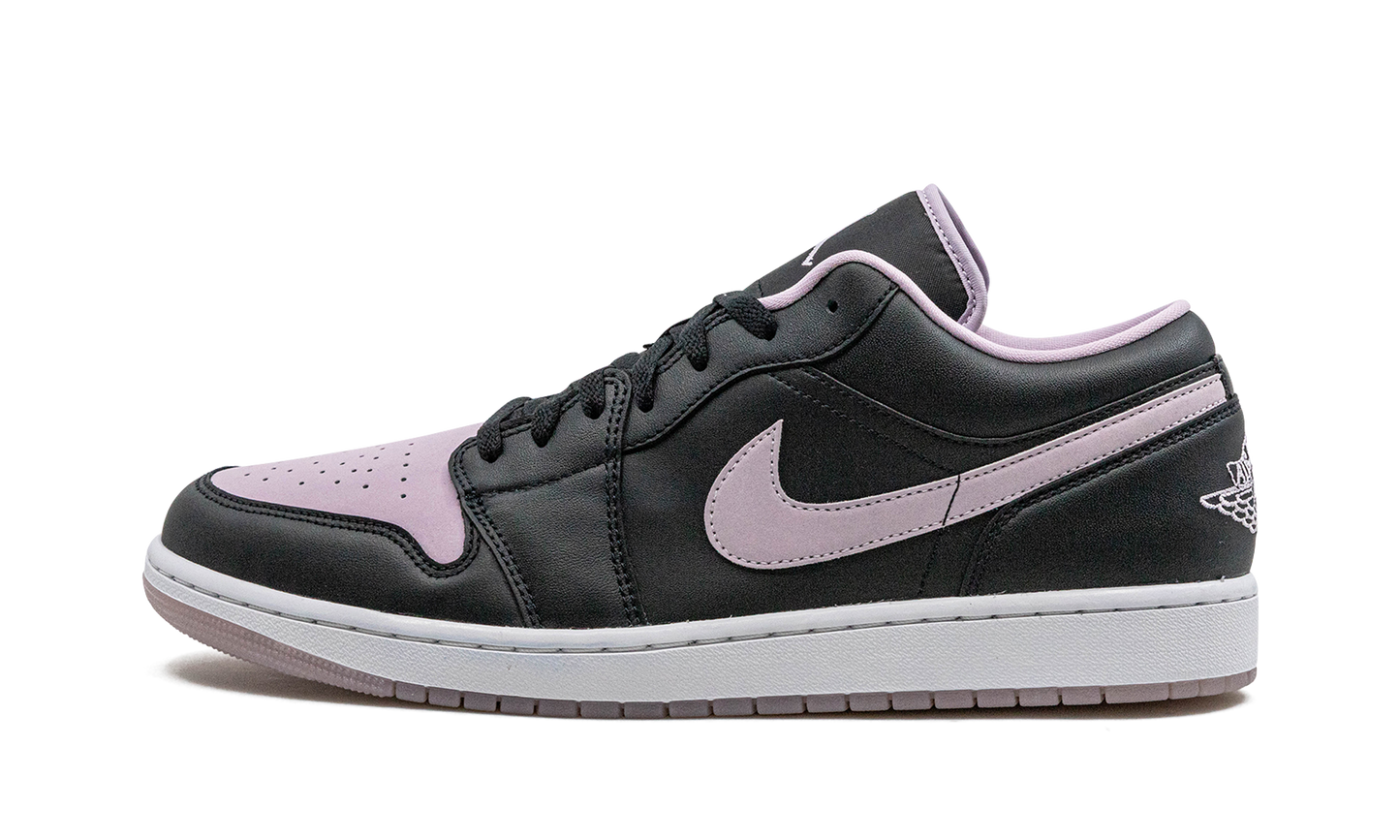 Jordan 1 Low SE  Iced Lilac