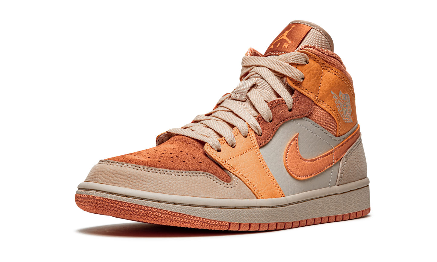 AIR JORDAN 1 MID WMNS  Apricot