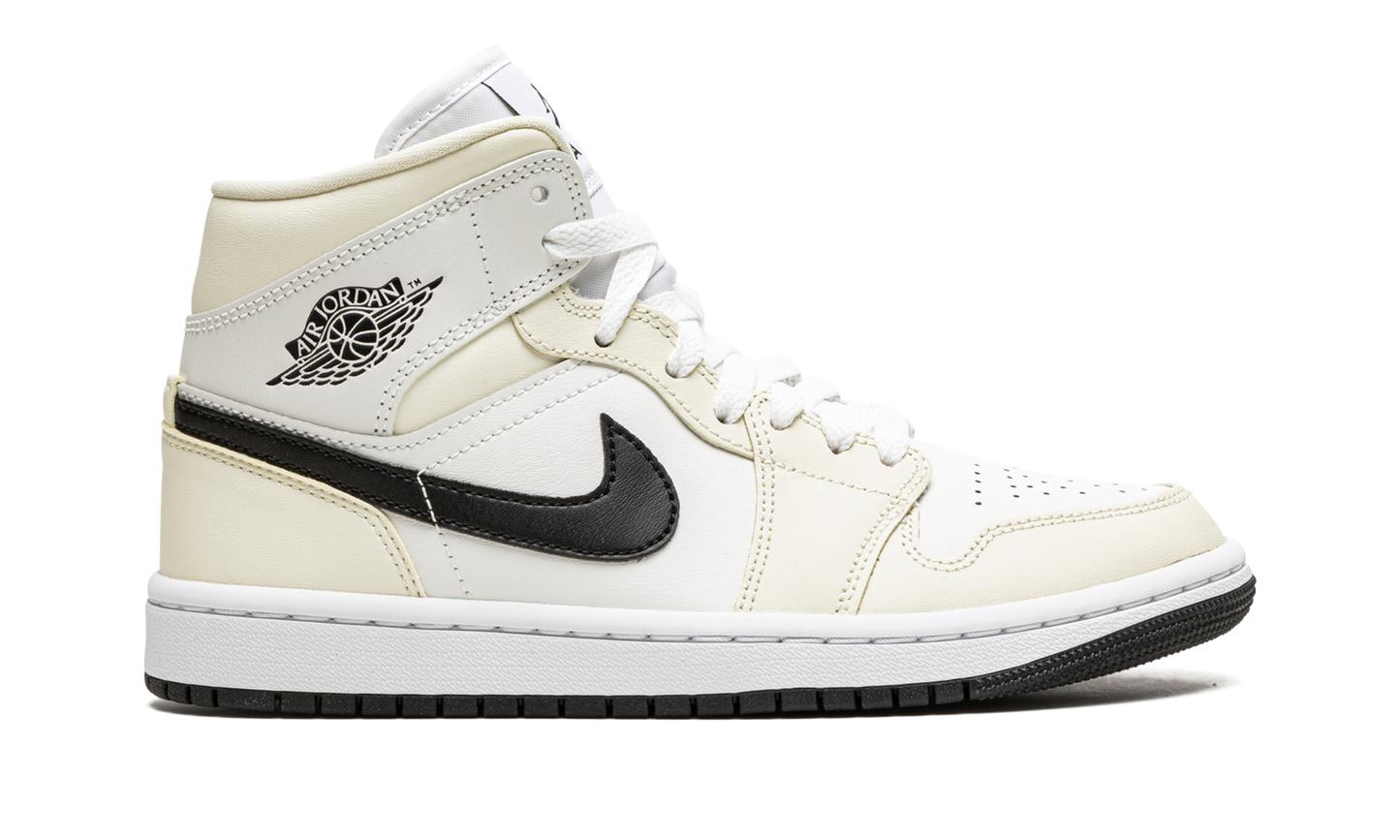 AIR JORDAN 1 MID WMNS  Coconut Milk