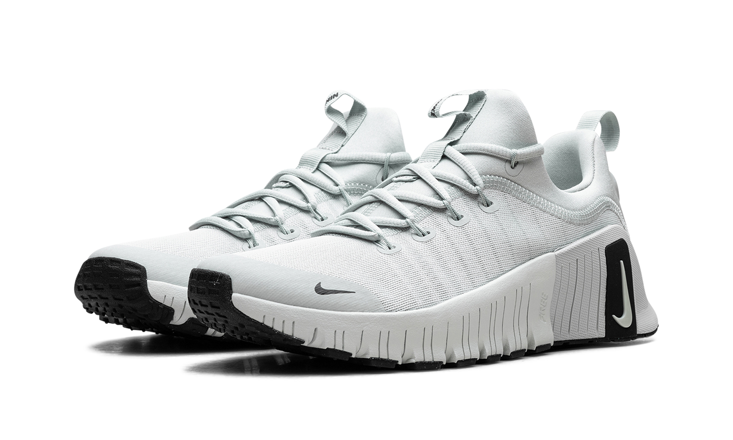 Free Metcon 6 WMNS  Light Silver Black