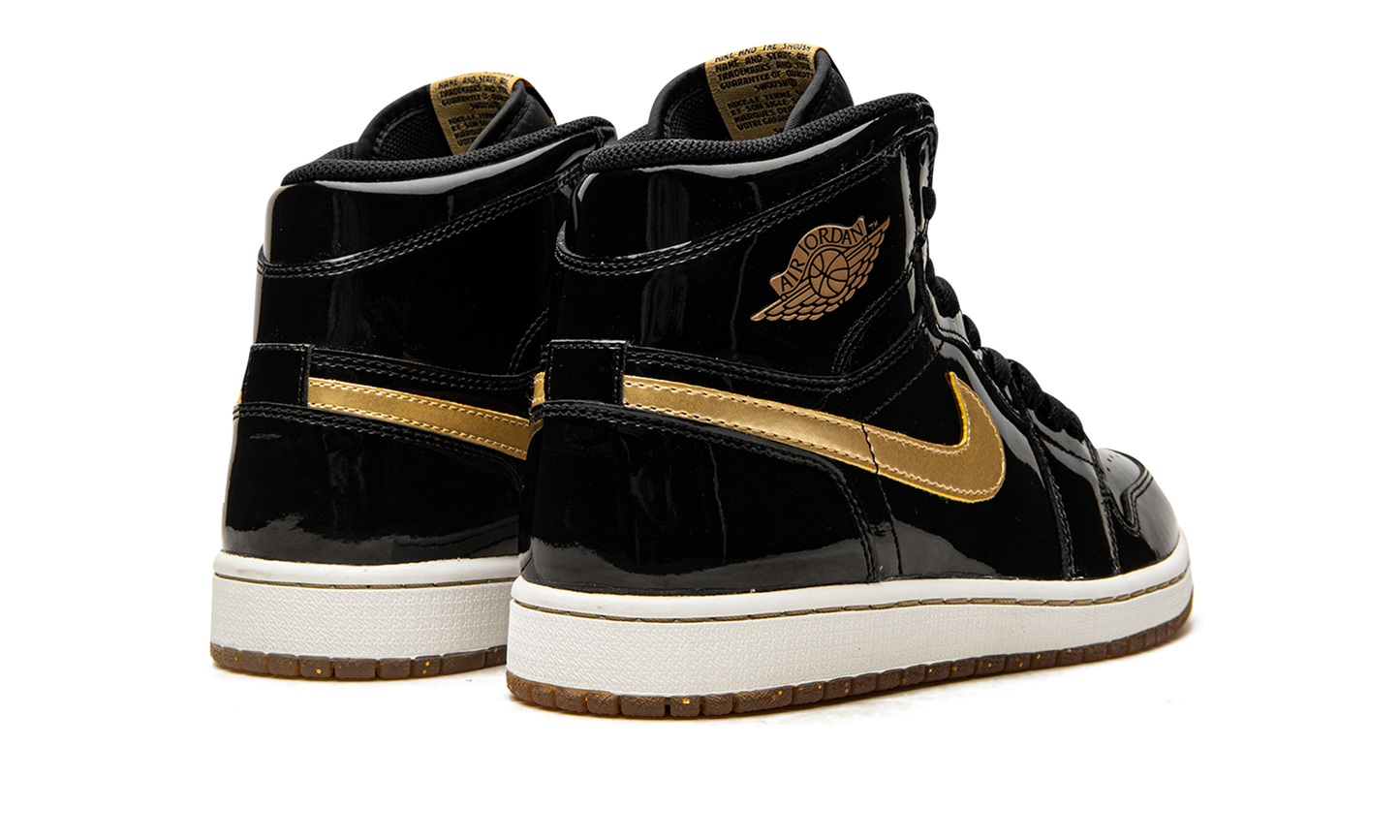 Air Jordan 1 Retro High OG  Black/Metallic Gold