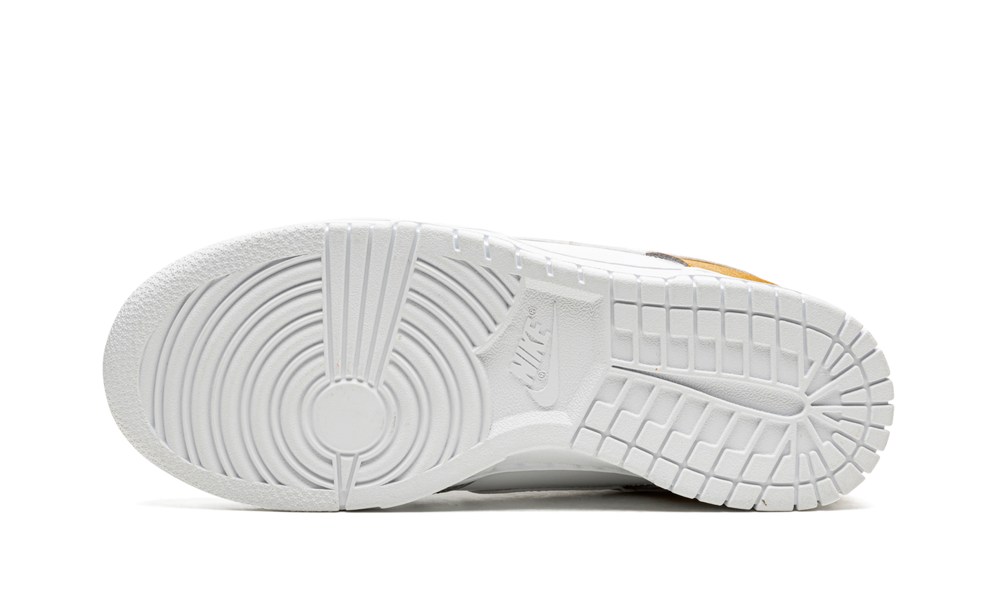 DUNK LOW WMNS  Gold White Silver