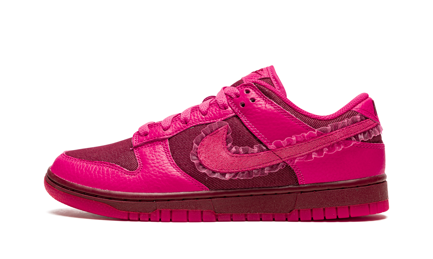 DUNK LOW WMNS  Valentine’s Day