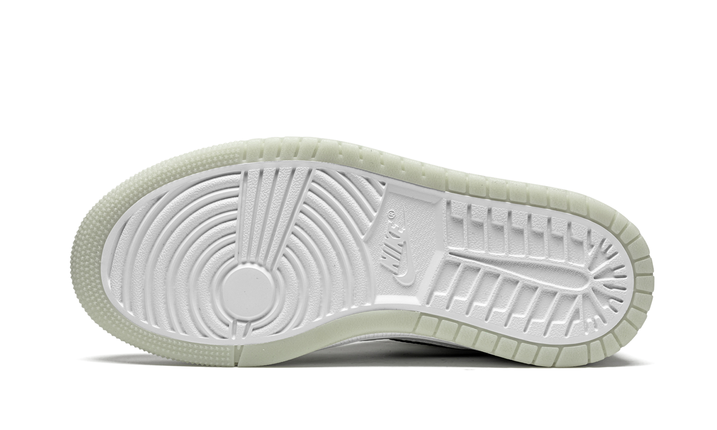 AIR JORDAN 1 ZOOM CMFT WMNS  Light Bone