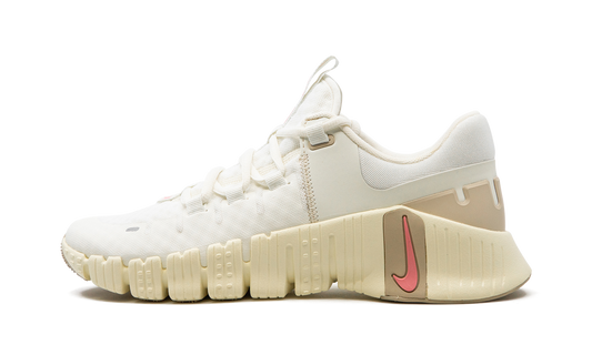Free Metcon 5 WMNS  Sail Sanddrift
