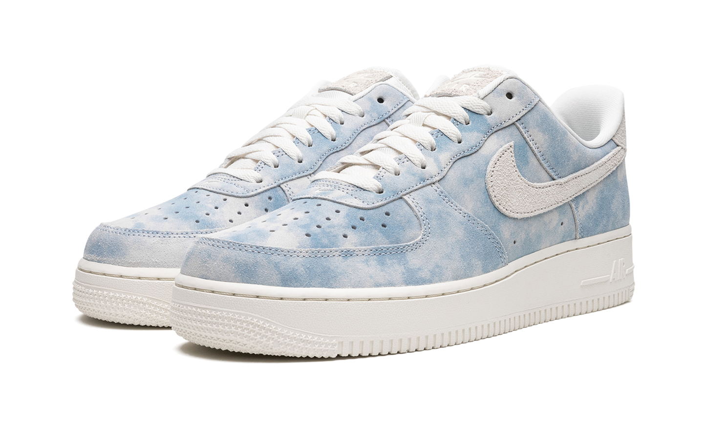 AIR FORCE 1 LO SE MNS WMNS  Clouds