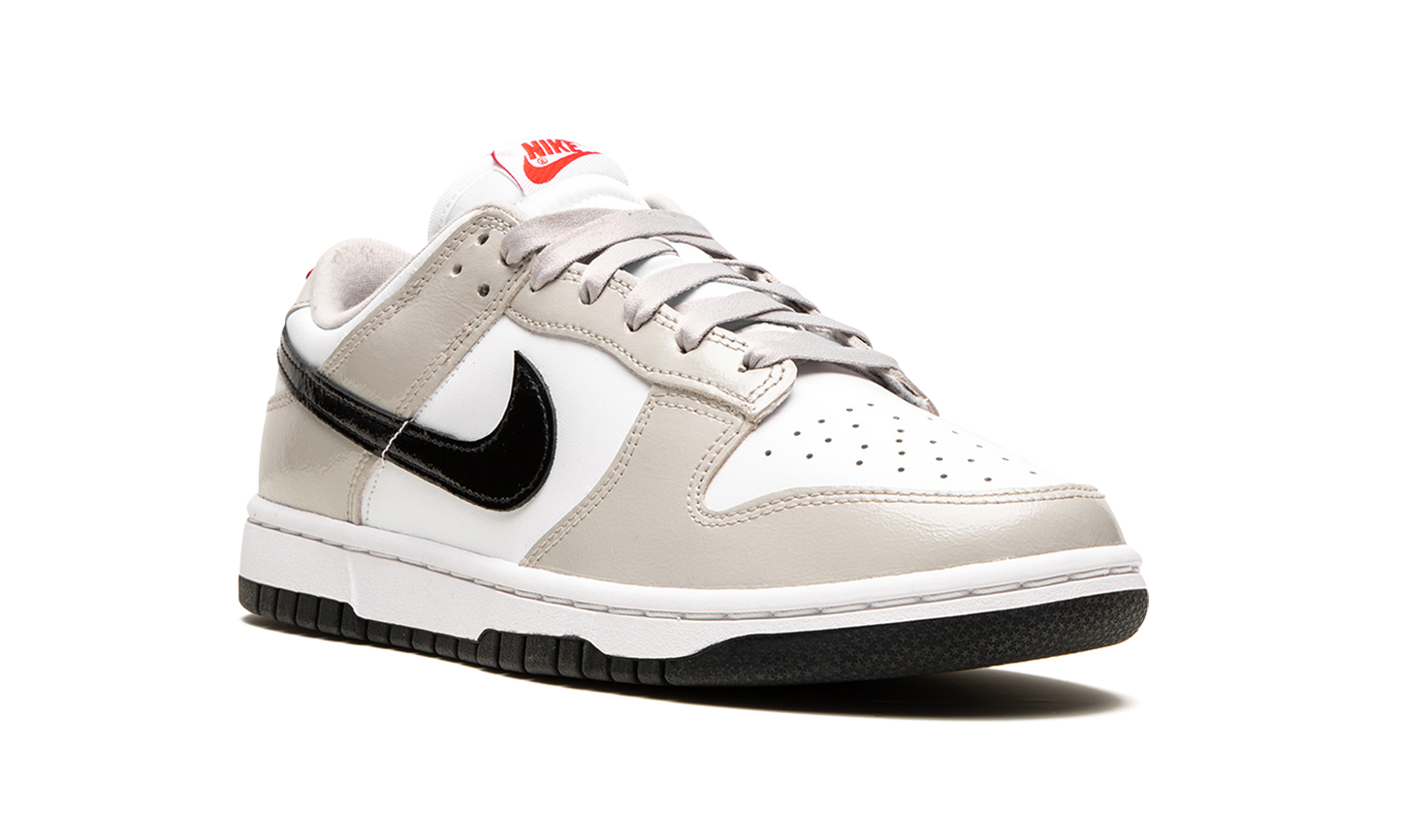 DUNK LO ESS WMNS  Light Iron Ore