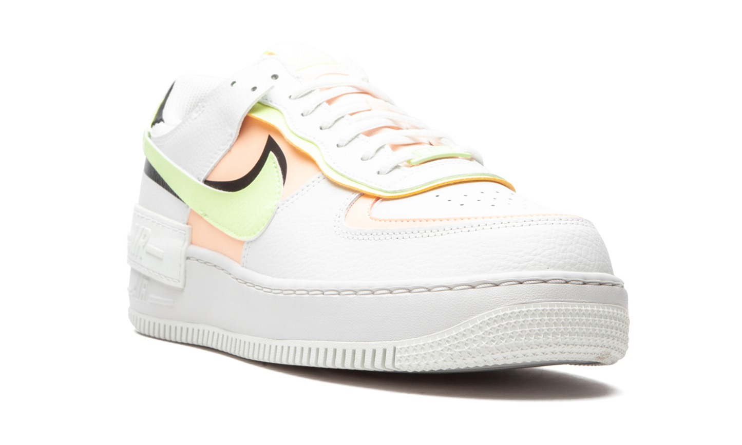 AIR FORCE 1 SHADO MNS WMNS  White / Barely Volt / Crimson Tint
