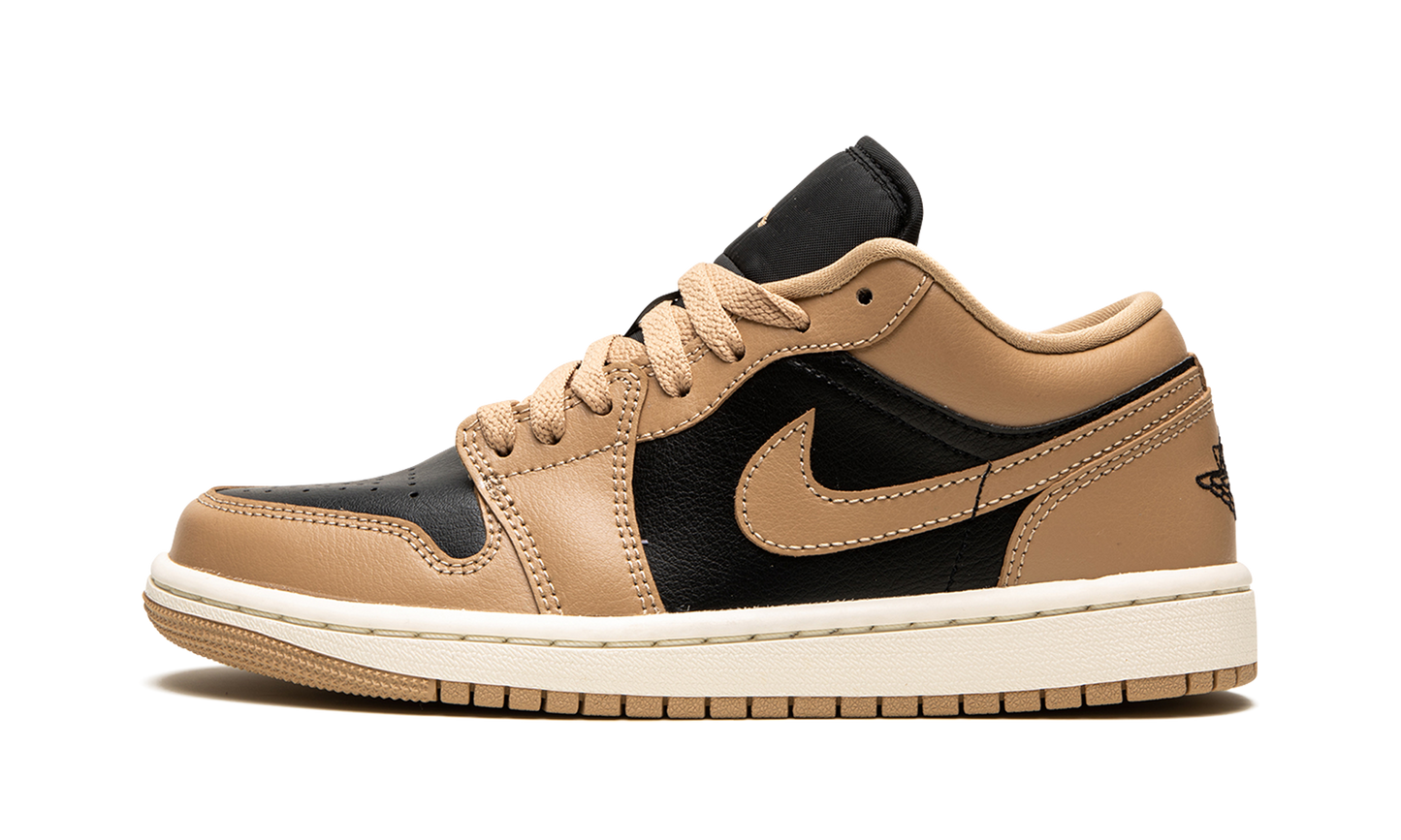 Air Jordan 1 Low WMNS  Desert / Black