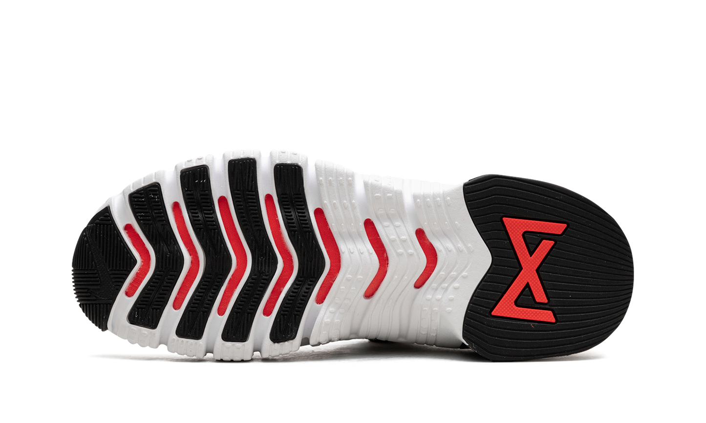 Free Metcon 5  White Bright Crimson