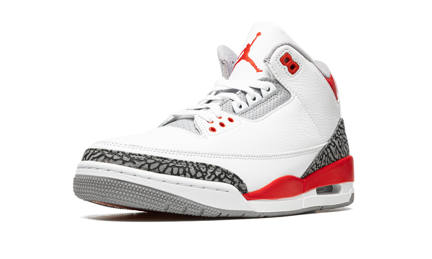 Air Jordan 3 Retro  Fire Red 2022