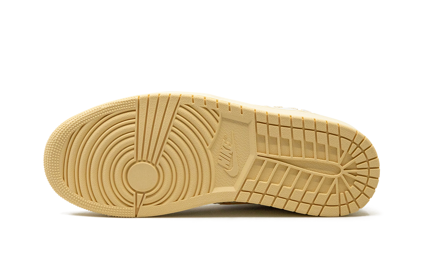 Air Jordan 1 High OG  Union x Bephie's Beauty Supply - Woven Sail
