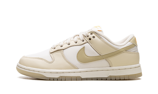 Dunk Low WMNS  Team Gold
