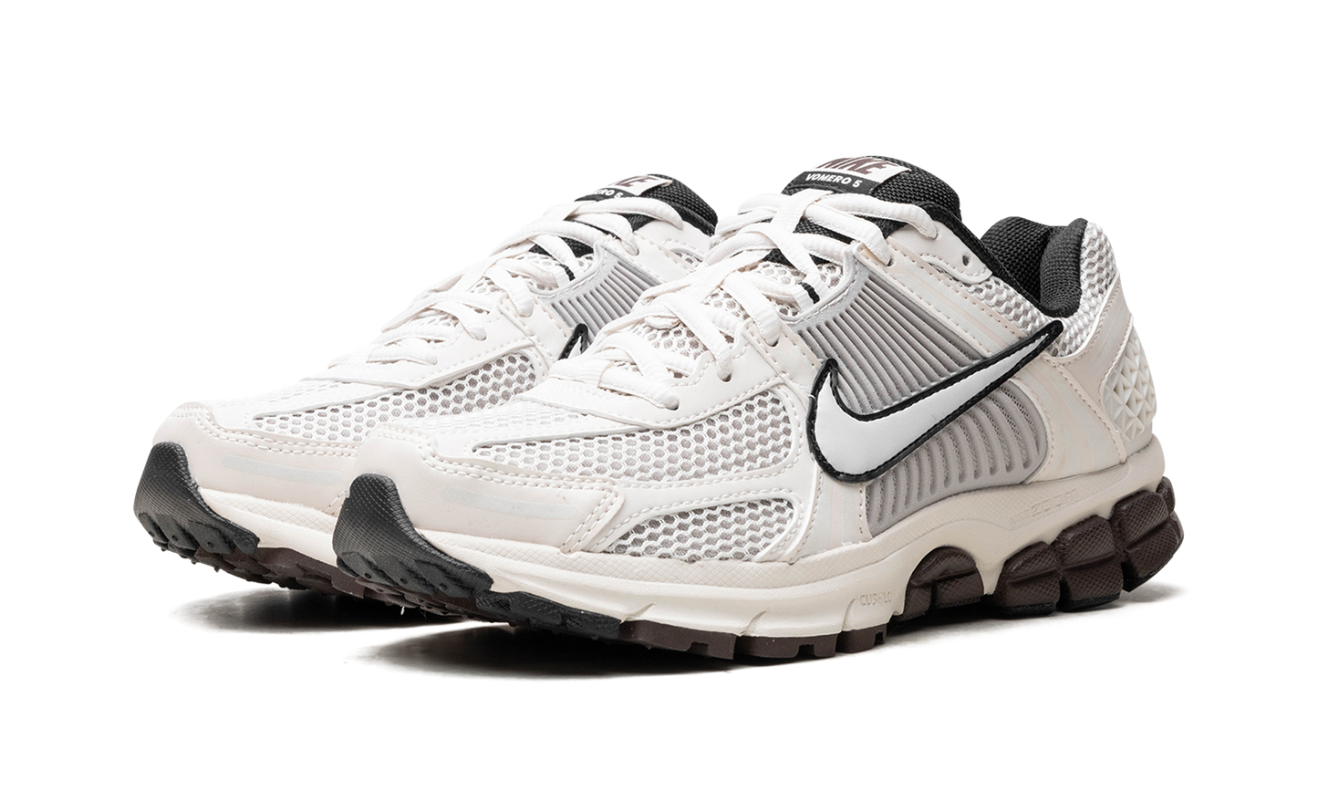 Air Zoom Vomero 5 WMNS  Phantom