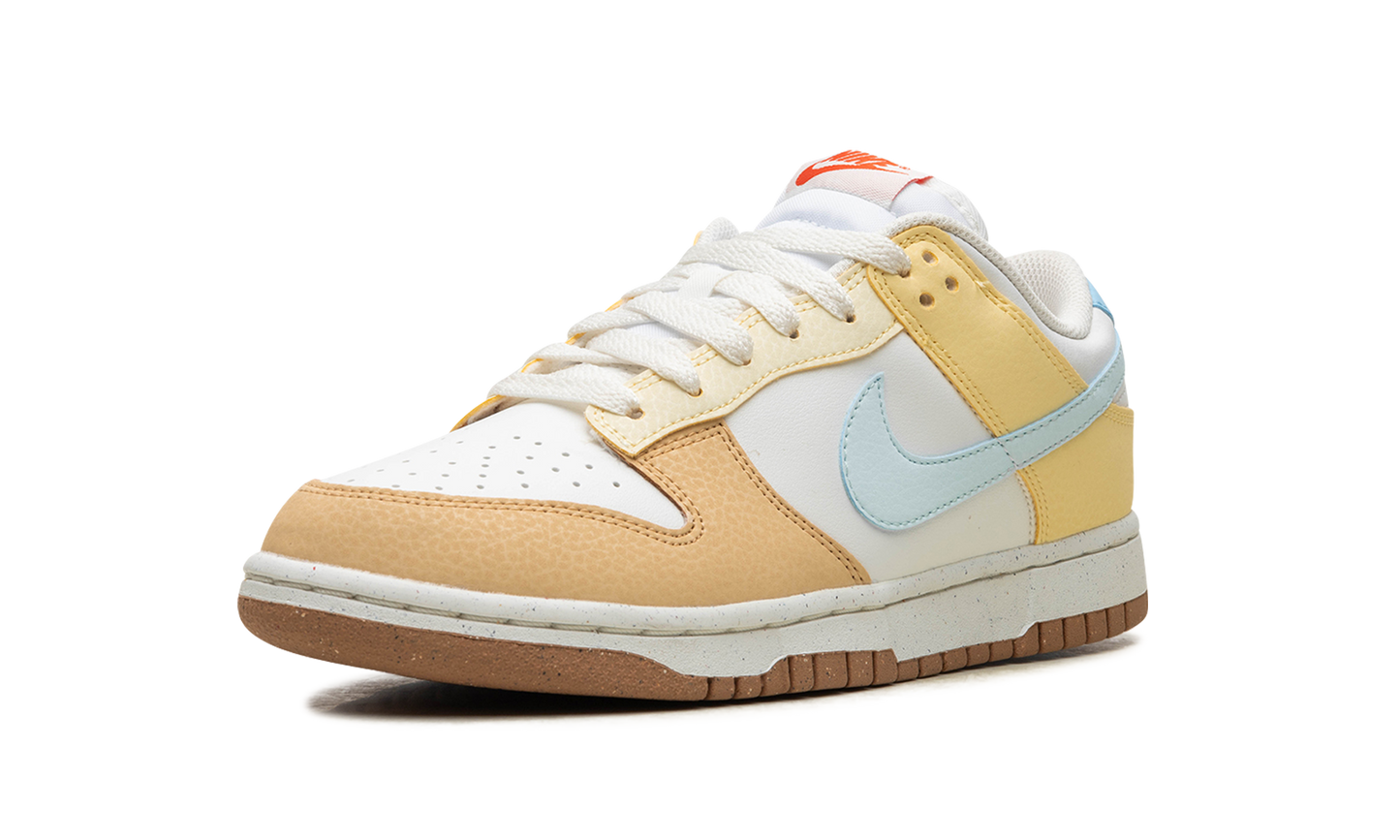 DUNK LOW WMNS  Soft Yellow