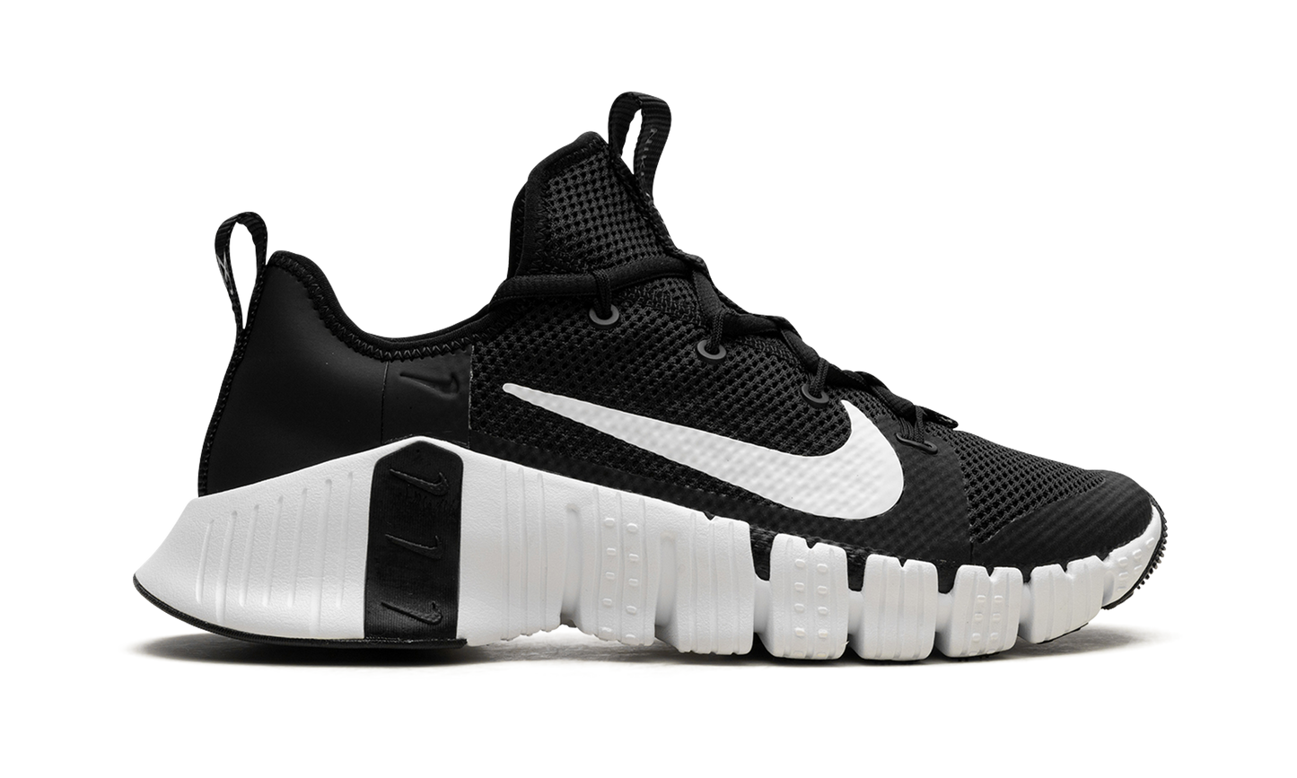 FREE METCON 3 WMNS  Black / White