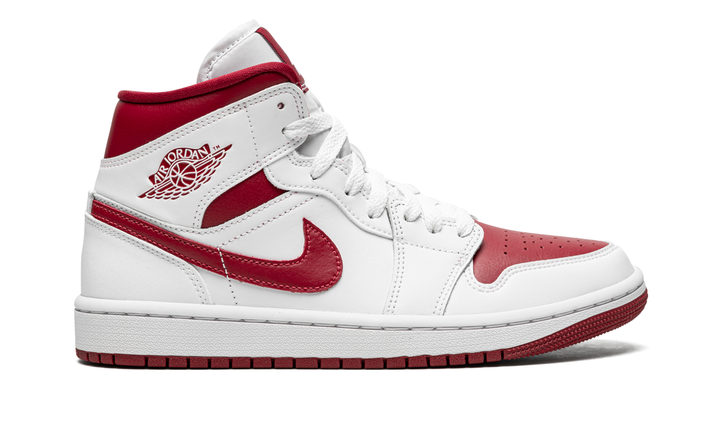 AIR JORDAN 1 MID WMNS  Reverse Chicago