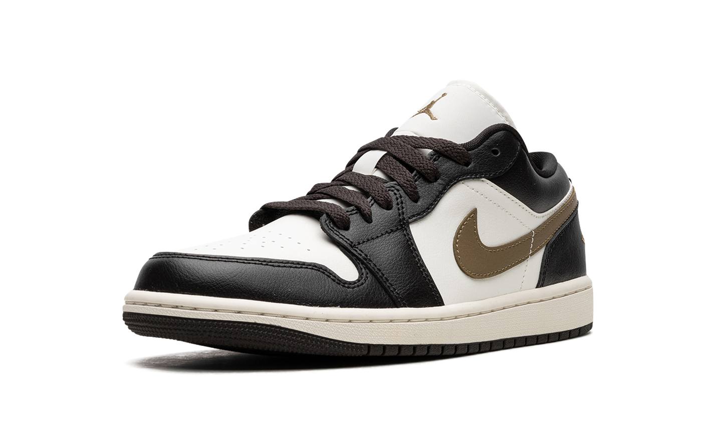 Air Jordan 1 Low WMNS  Shadow Brown
